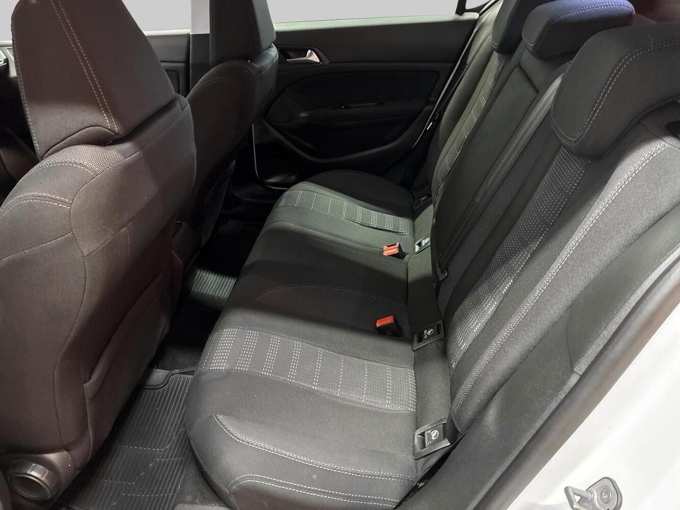 Peugeot 308 vaihtoauto