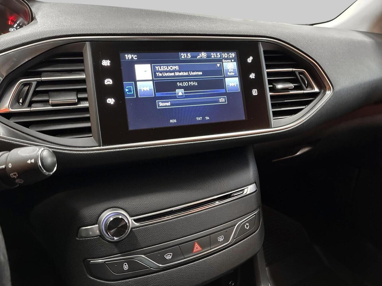 Peugeot 308 vaihtoauto