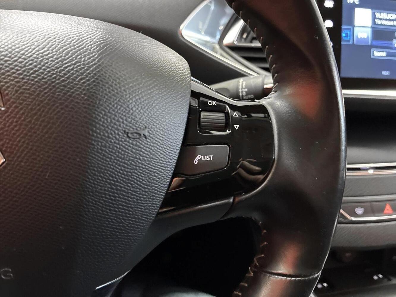 Peugeot 308 vaihtoauto