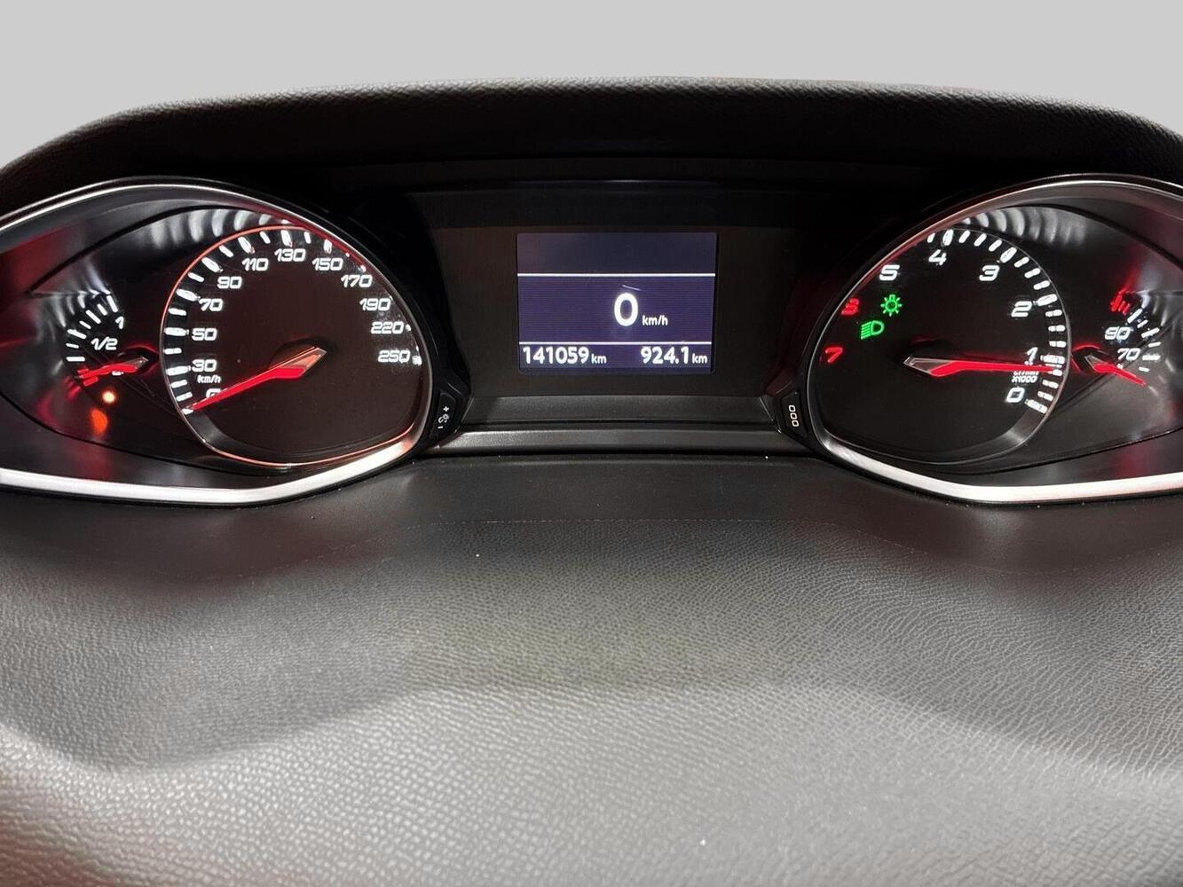 Peugeot 308 vaihtoauto