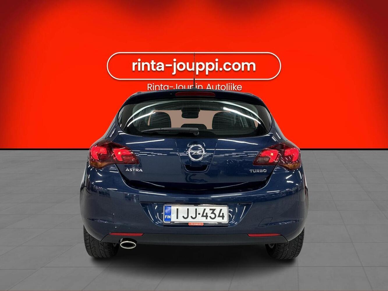 Opel Astra vaihtoauto