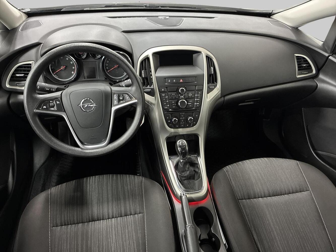 Opel Astra vaihtoauto