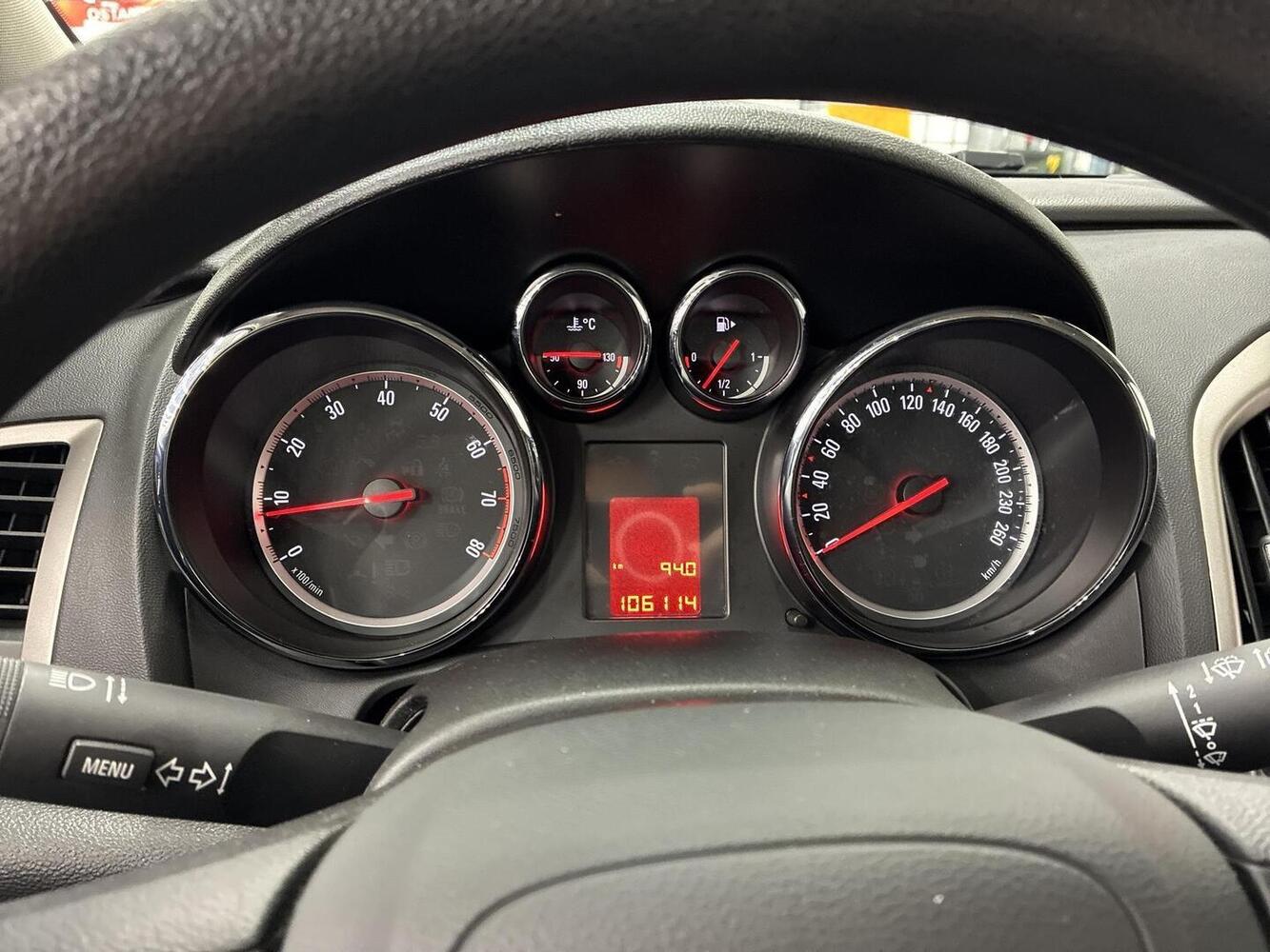 Opel Astra vaihtoauto