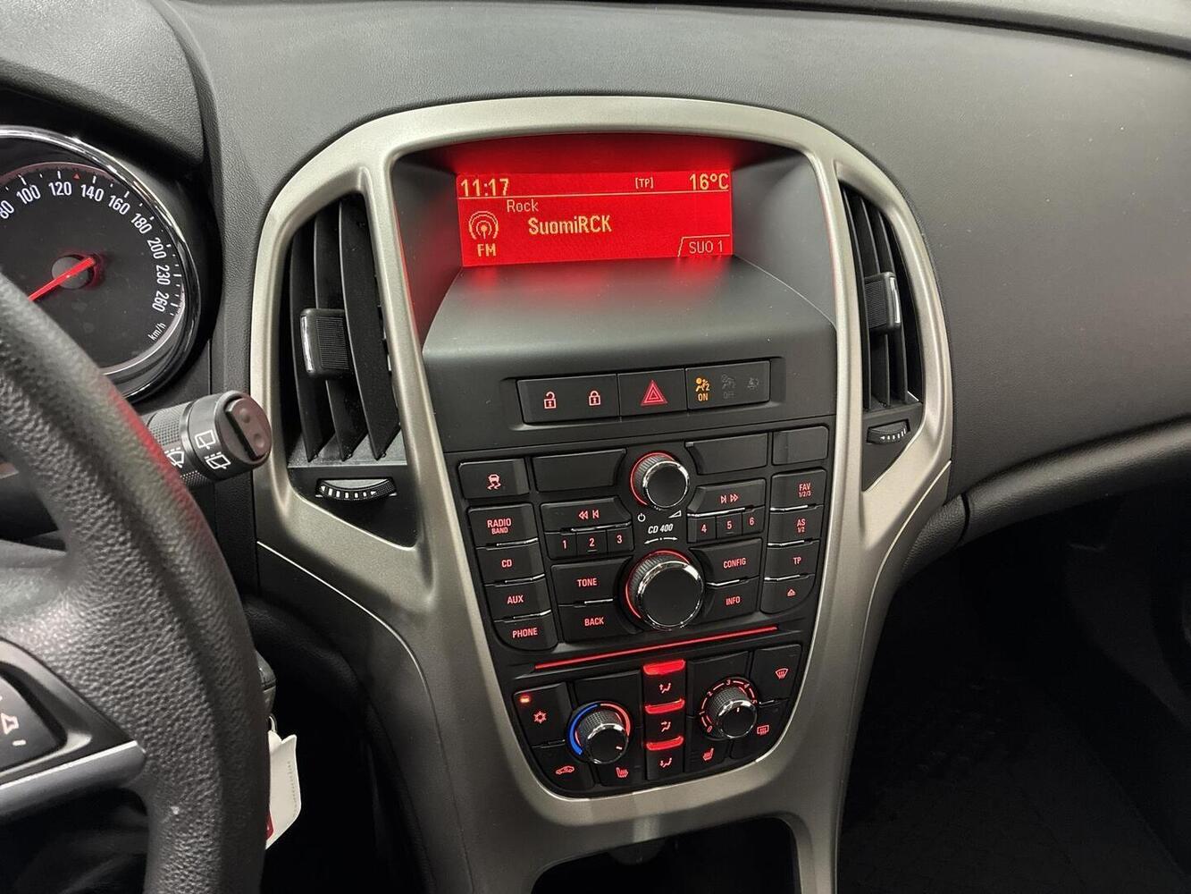 Opel Astra vaihtoauto