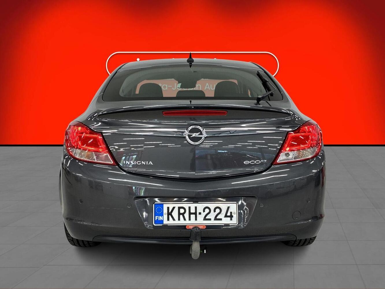 Opel Insignia vaihtoauto