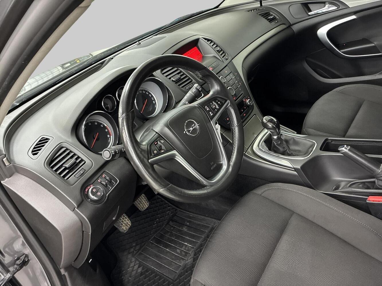 Opel Insignia vaihtoauto