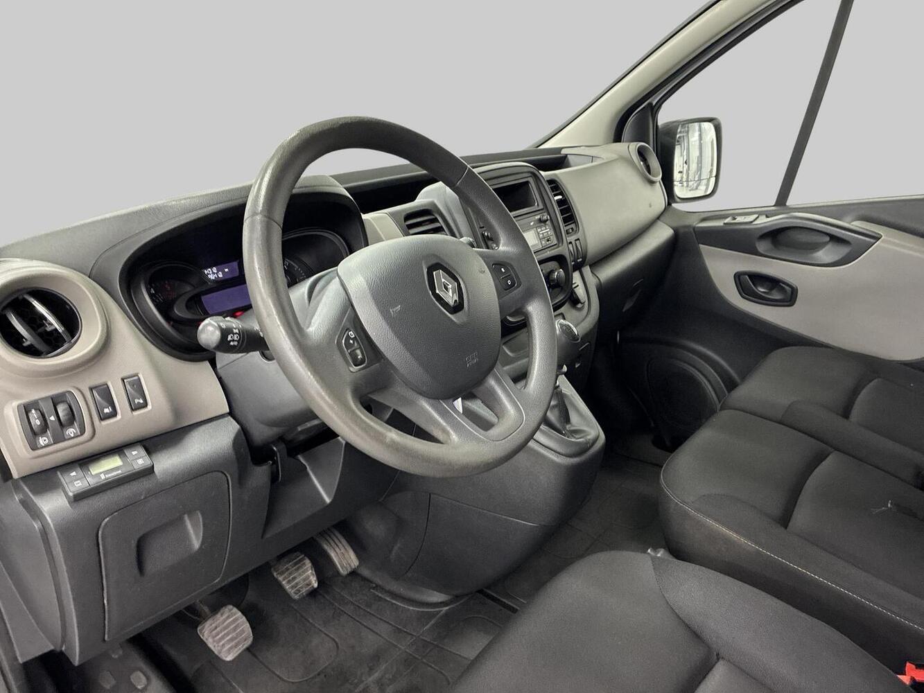Renault Trafic vaihtoauto