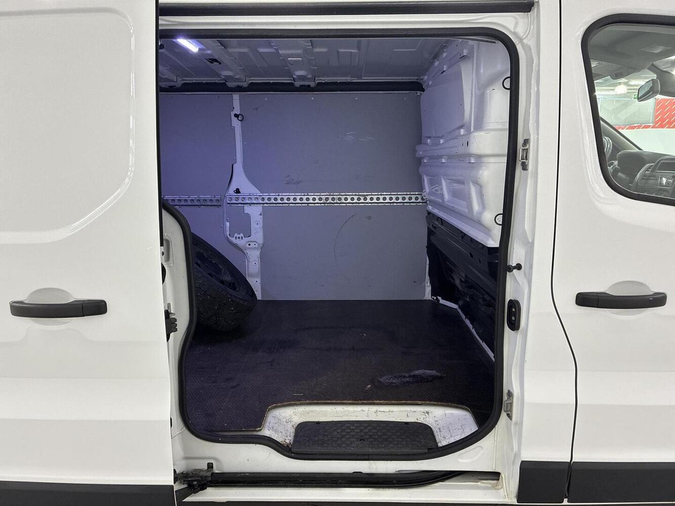 Renault Trafic vaihtoauto