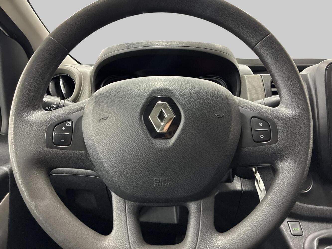 Renault Trafic vaihtoauto
