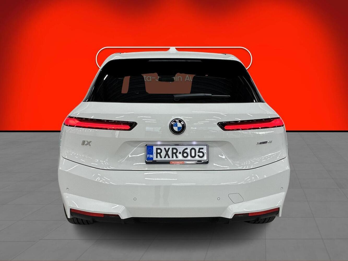 BMW iX vaihtoauto