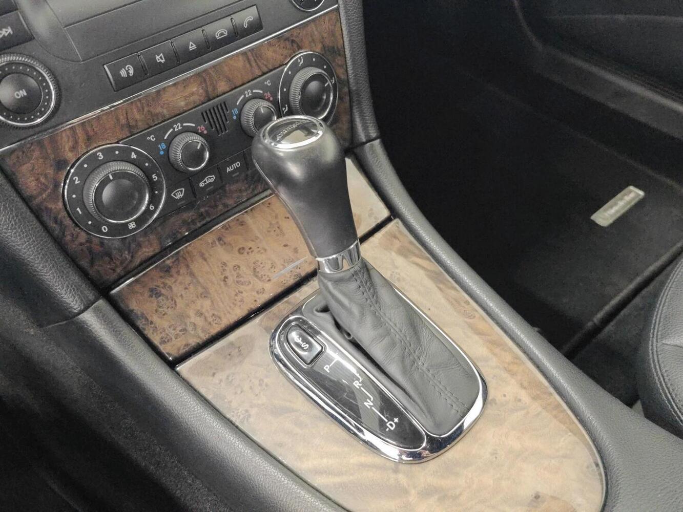 Mercedes-Benz CLK vaihtoauto