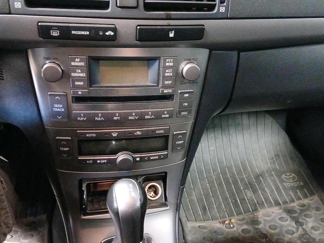 Toyota Avensis vaihtoauto