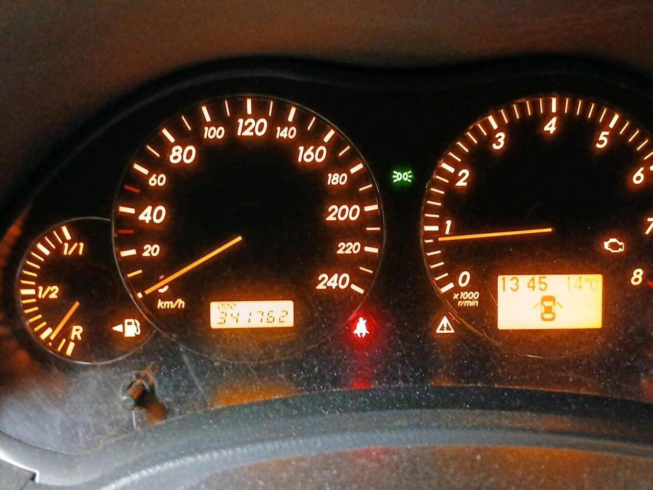 Toyota Avensis vaihtoauto