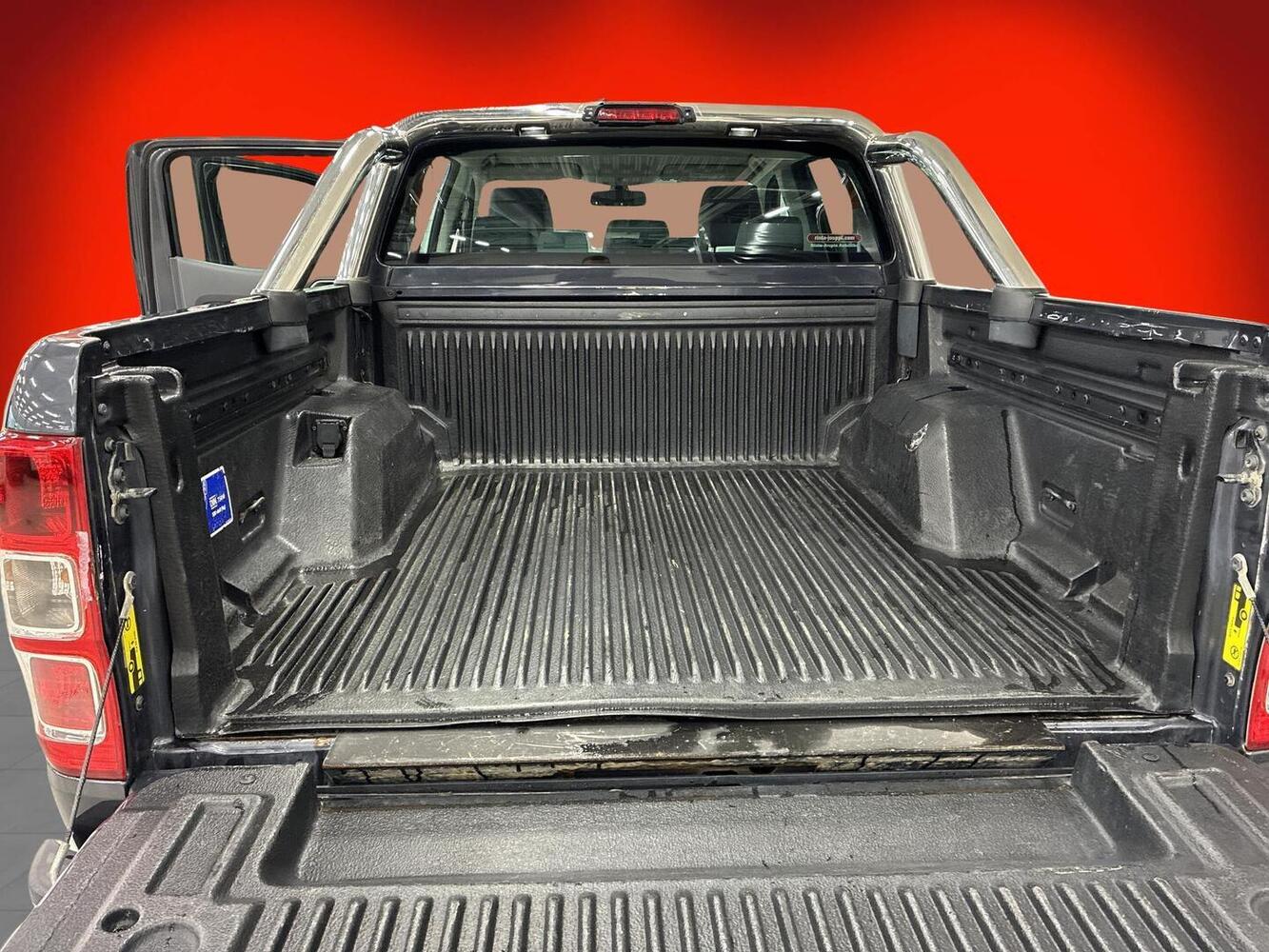 Ford Ranger vaihtoauto