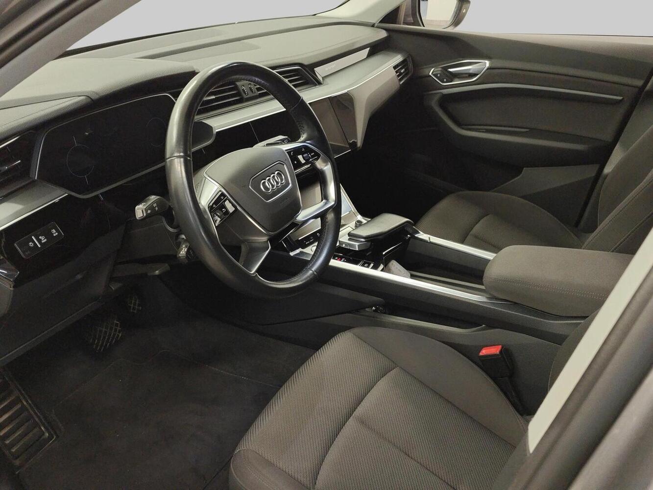 Audi e-tron vaihtoauto