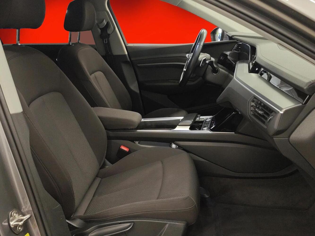 Audi e-tron vaihtoauto