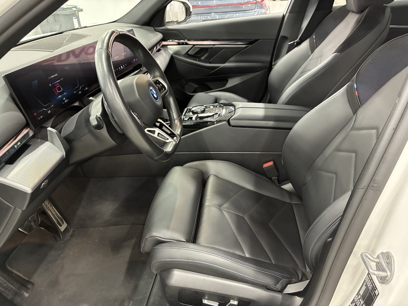 BMW i5 vaihtoauto