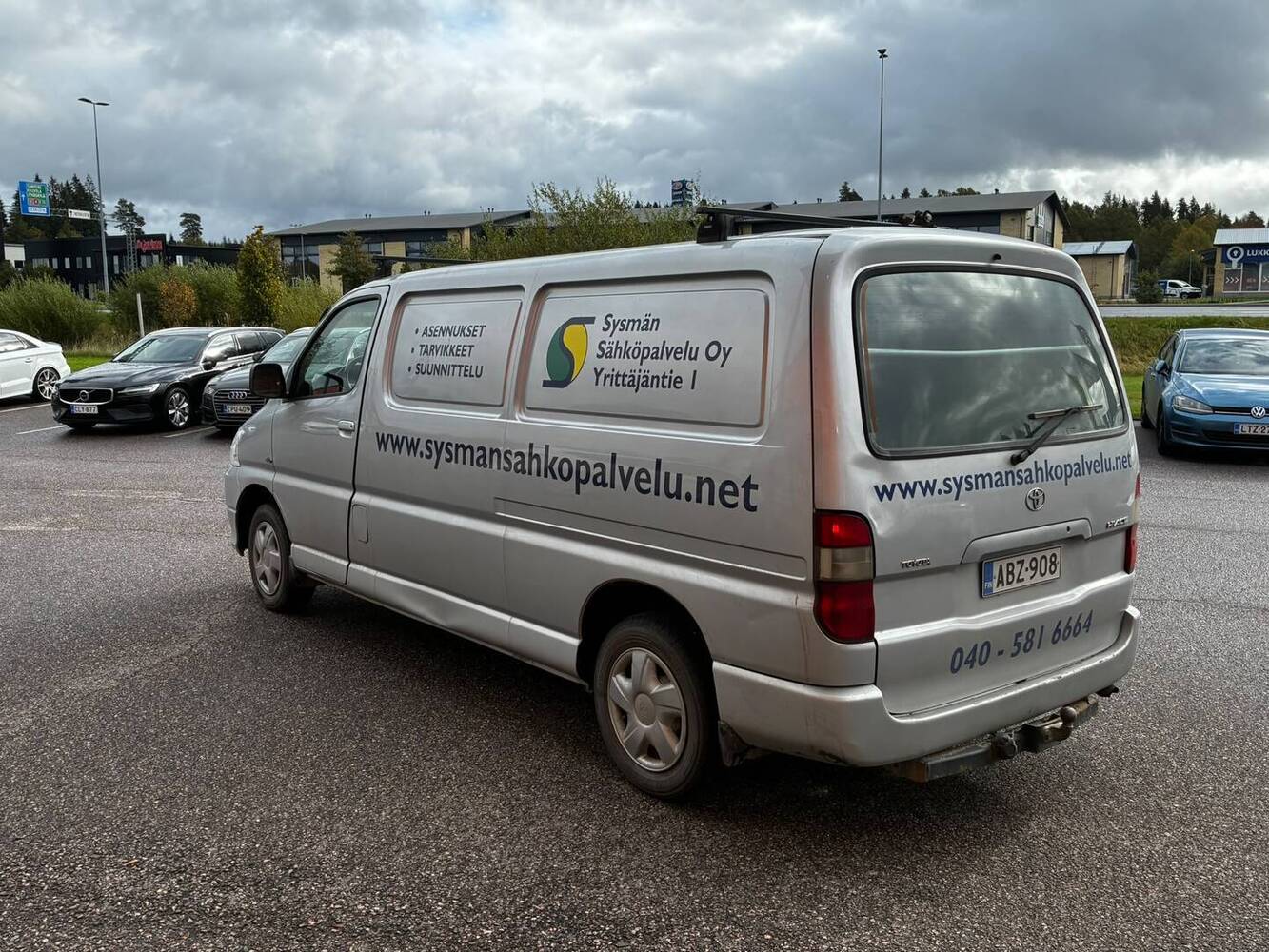 Toyota Hiace vaihtoauto
