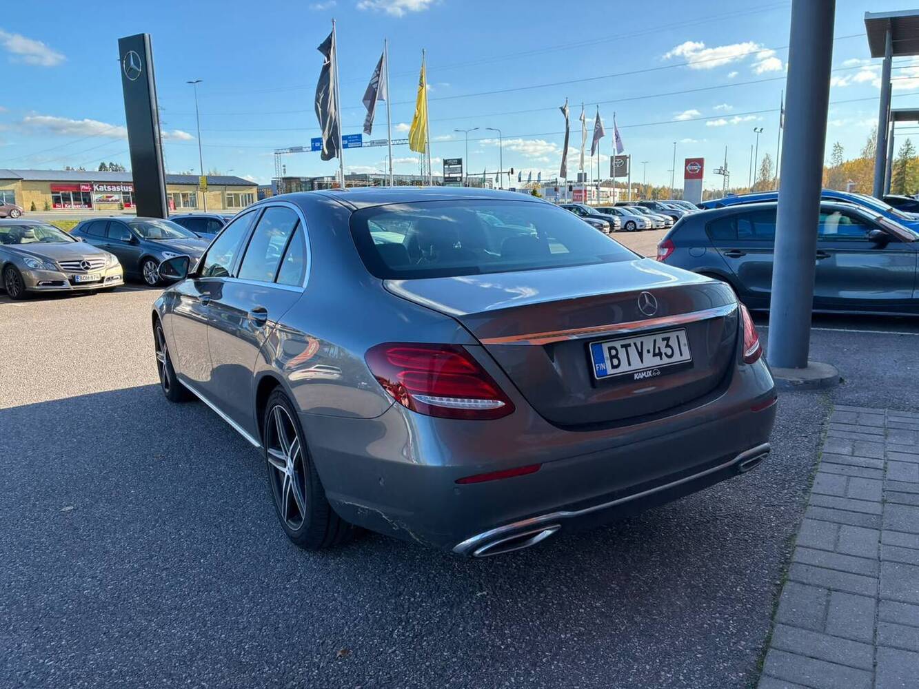 Mercedes-Benz E vaihtoauto