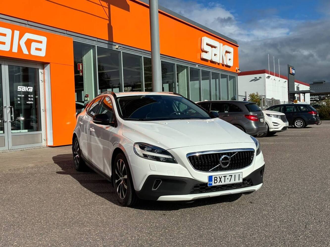 Volvo V40 Cross Country vaihtoauto