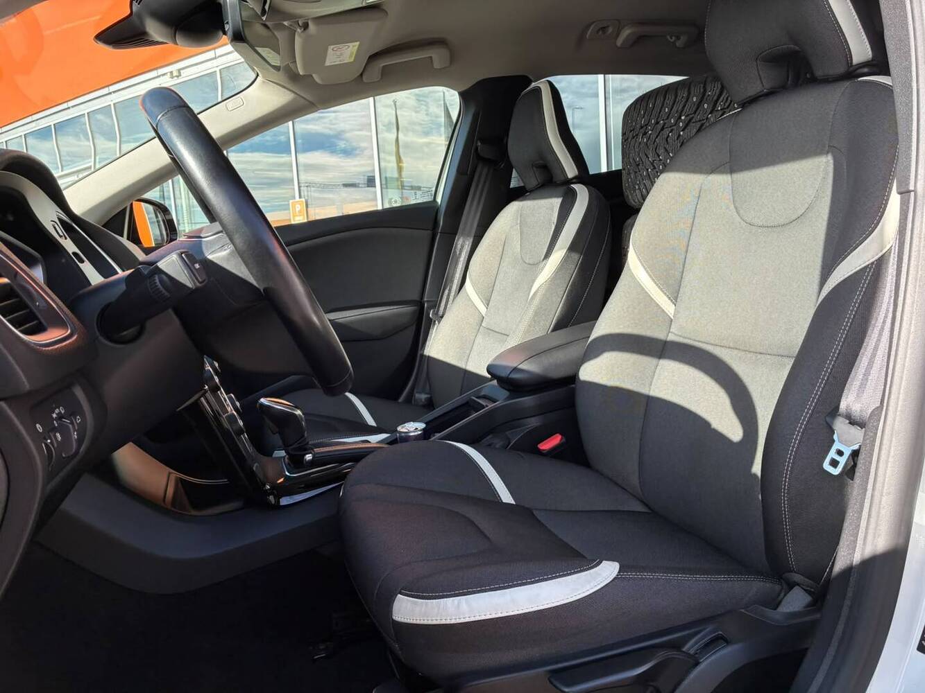 Volvo V40 Cross Country vaihtoauto