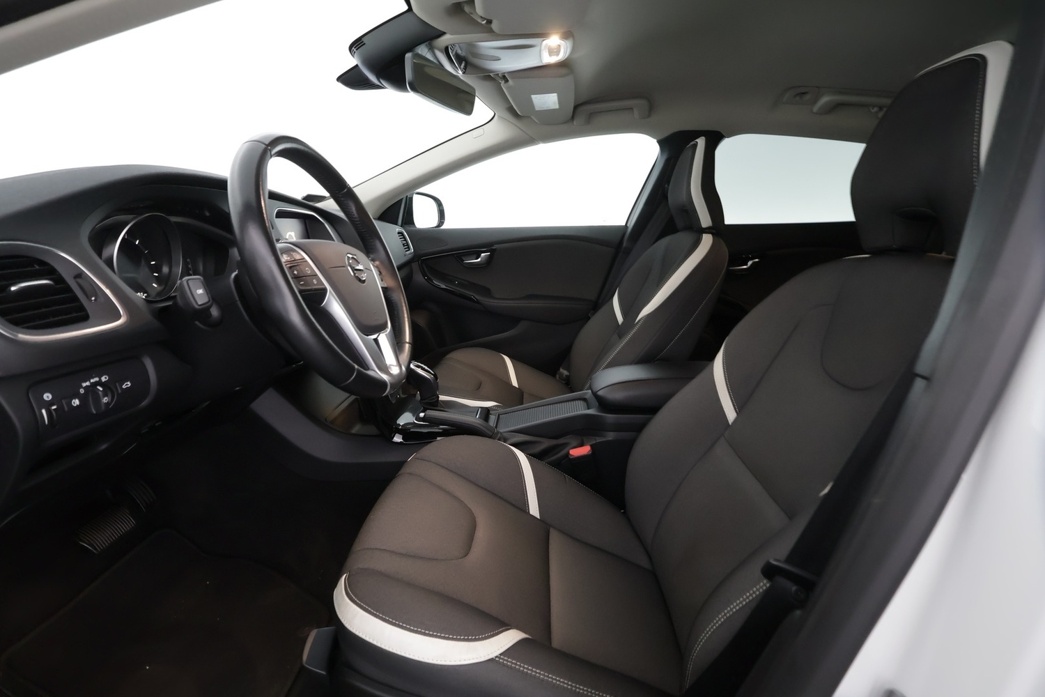Volvo V40 Cross Country vaihtoauto