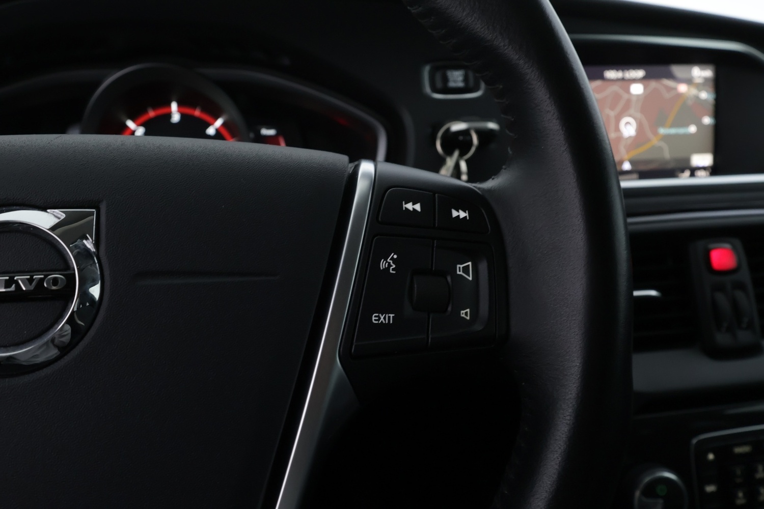 Volvo V40 Cross Country vaihtoauto