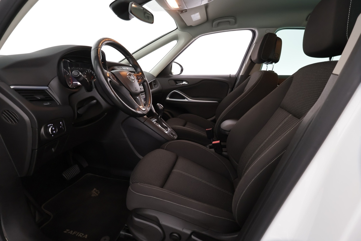 Opel Zafira vaihtoauto