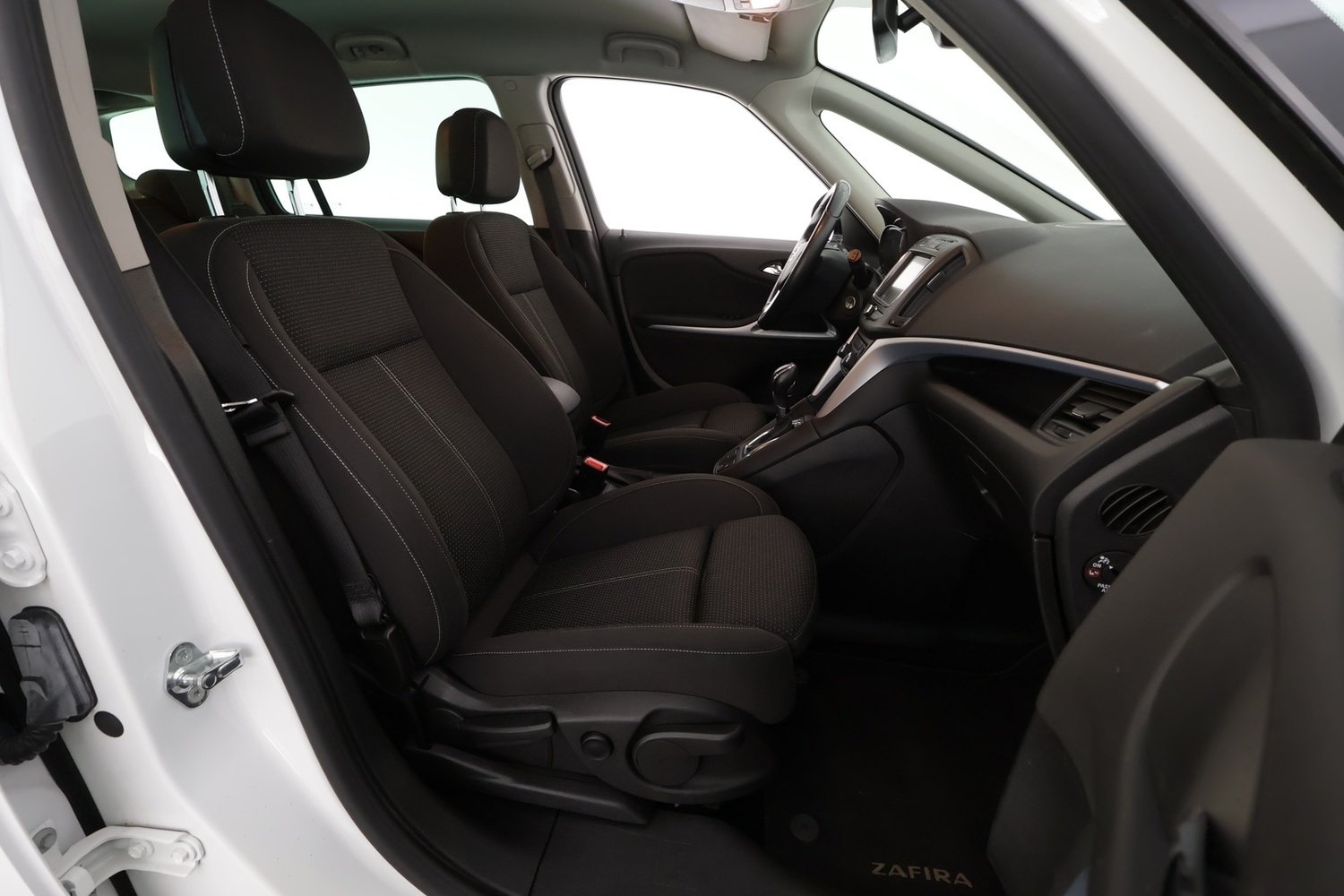 Opel Zafira vaihtoauto