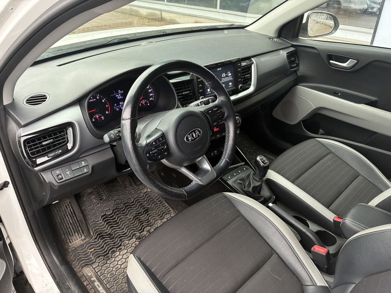 Kia Stonic vaihtoauto