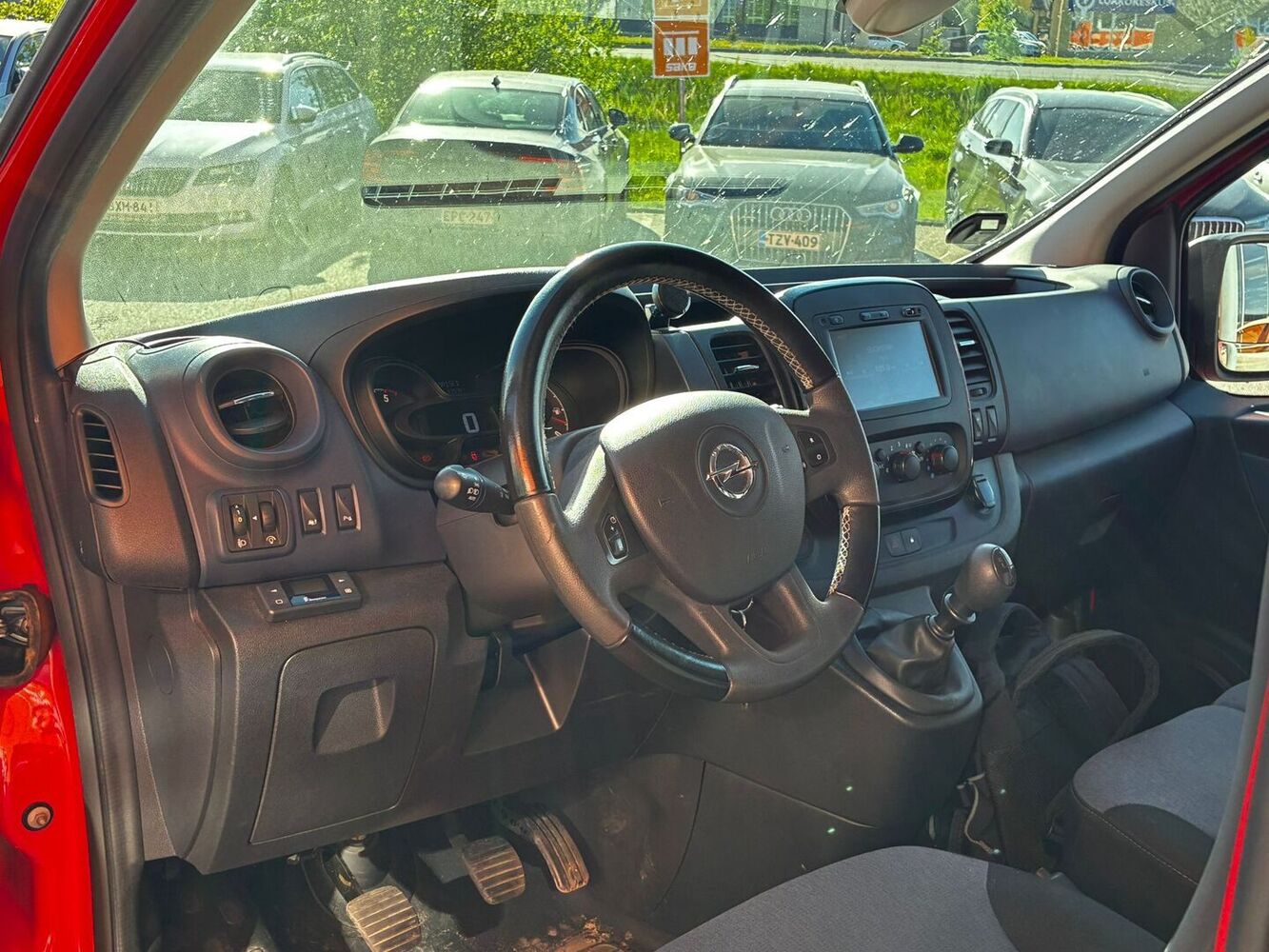 Opel Vivaro vaihtoauto