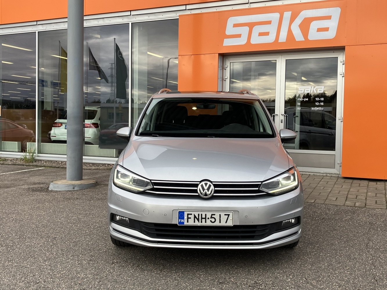 Volkswagen Touran vaihtoauto