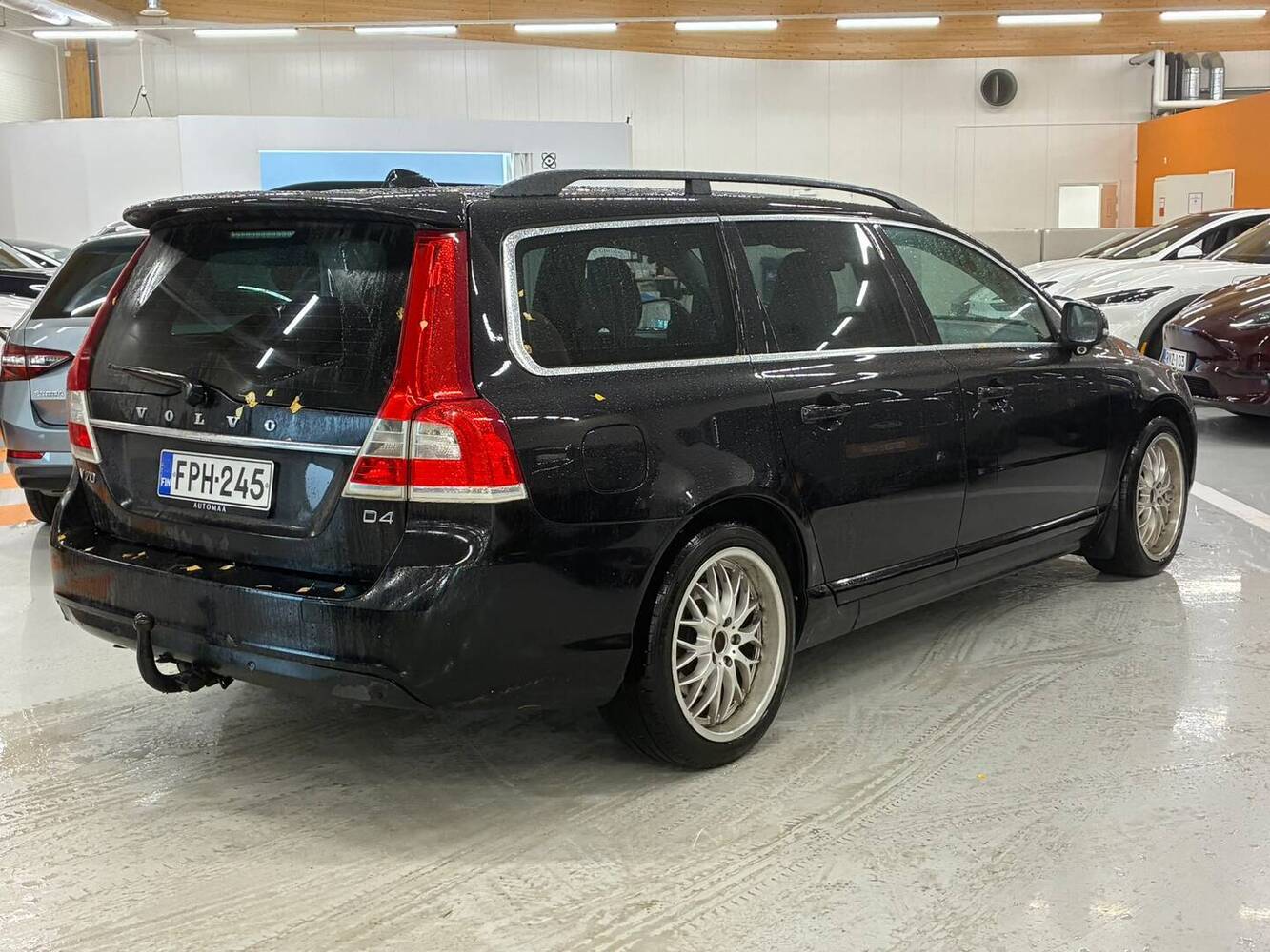 Volvo V70 vaihtoauto