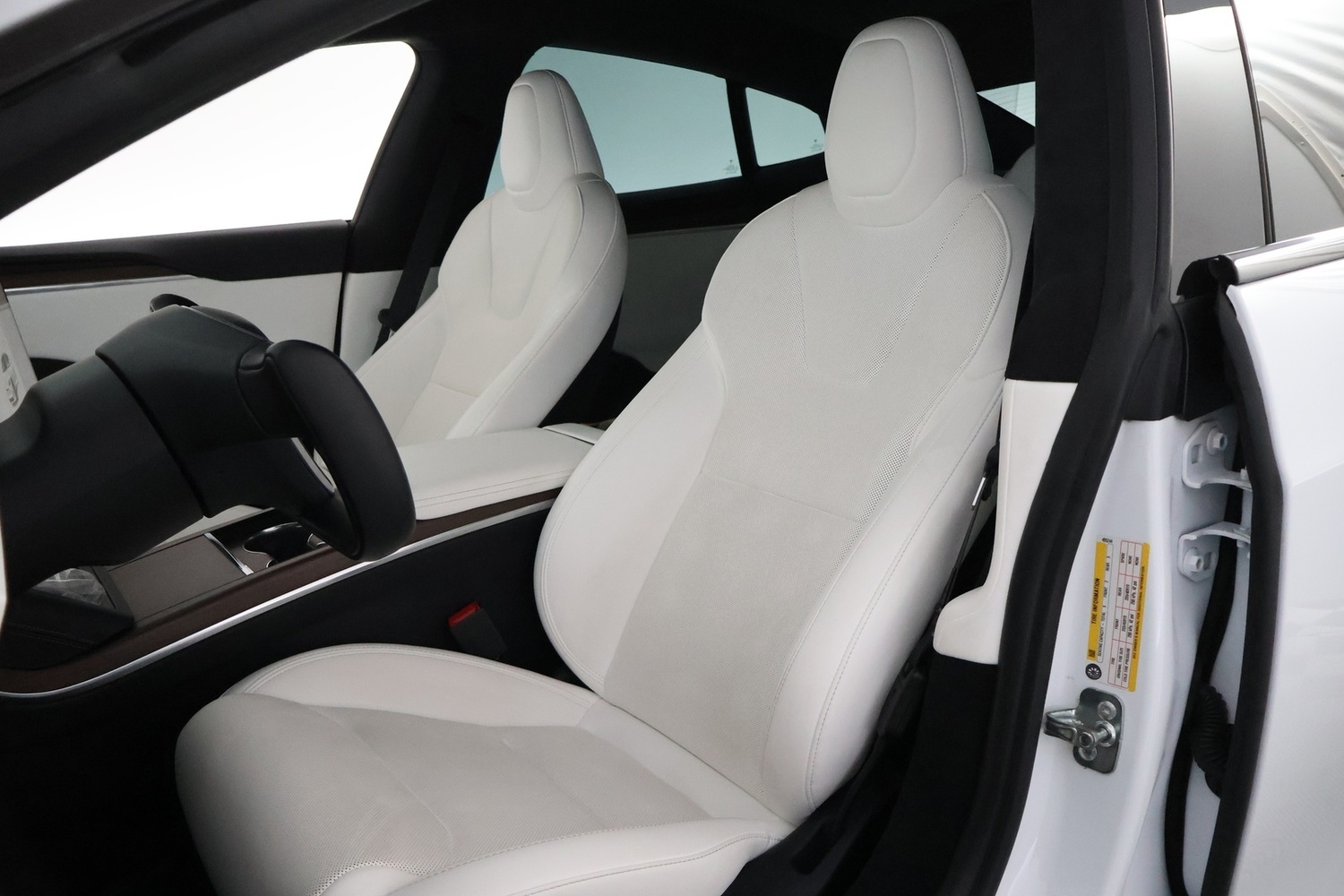 Tesla Model S vaihtoauto
