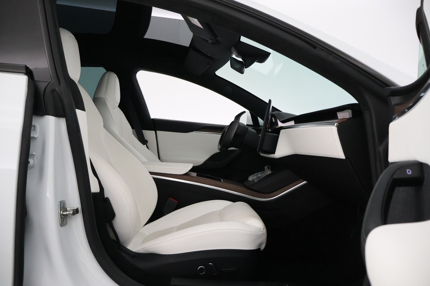 Tesla Model S vaihtoauto
