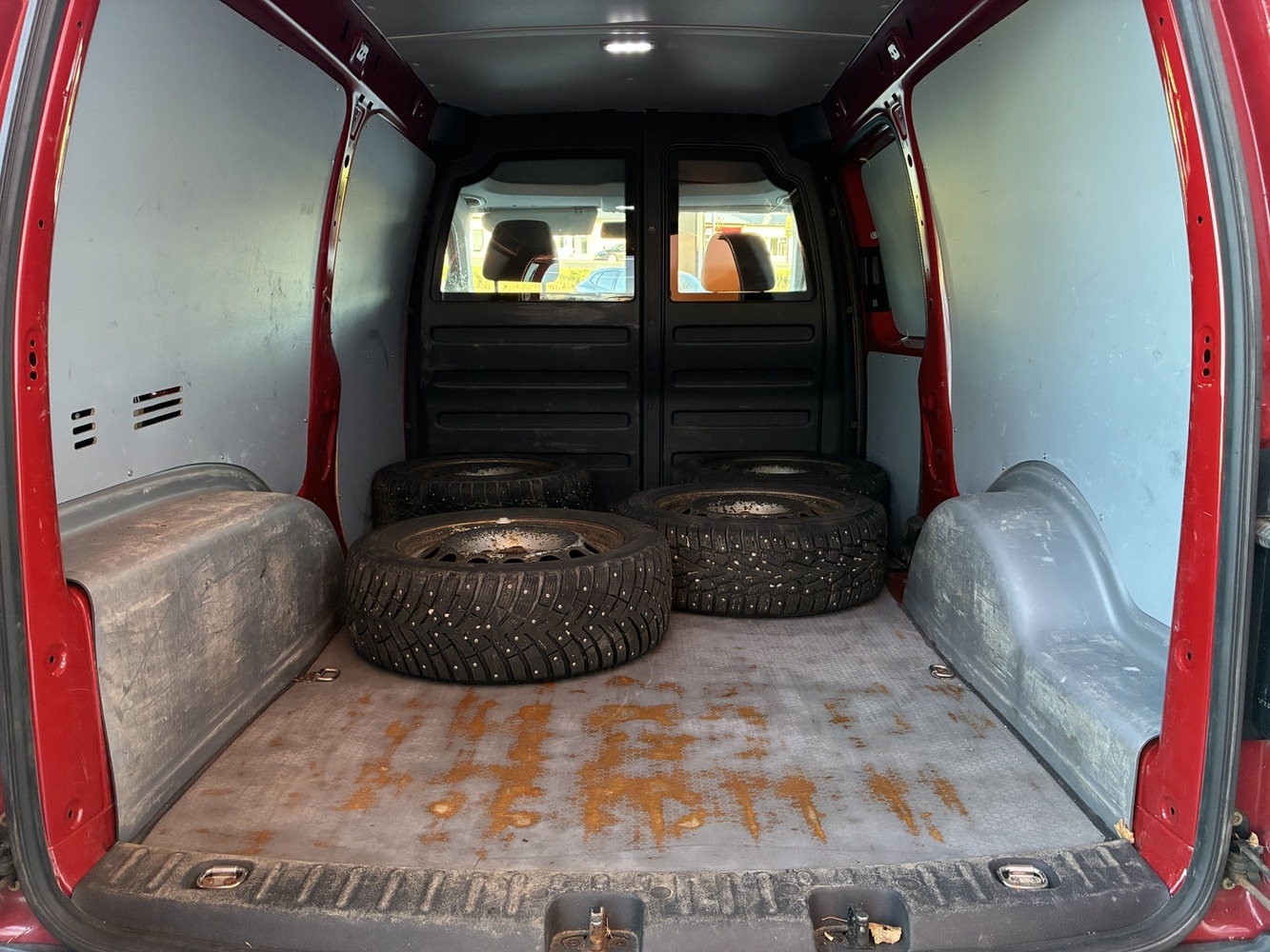 Volkswagen Caddy Maxi vaihtoauto