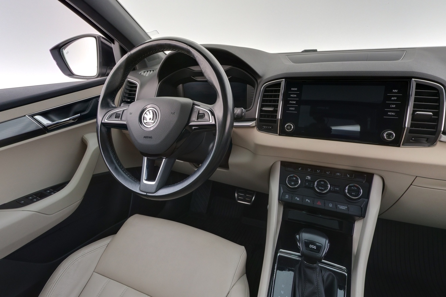 Skoda Karoq vaihtoauto