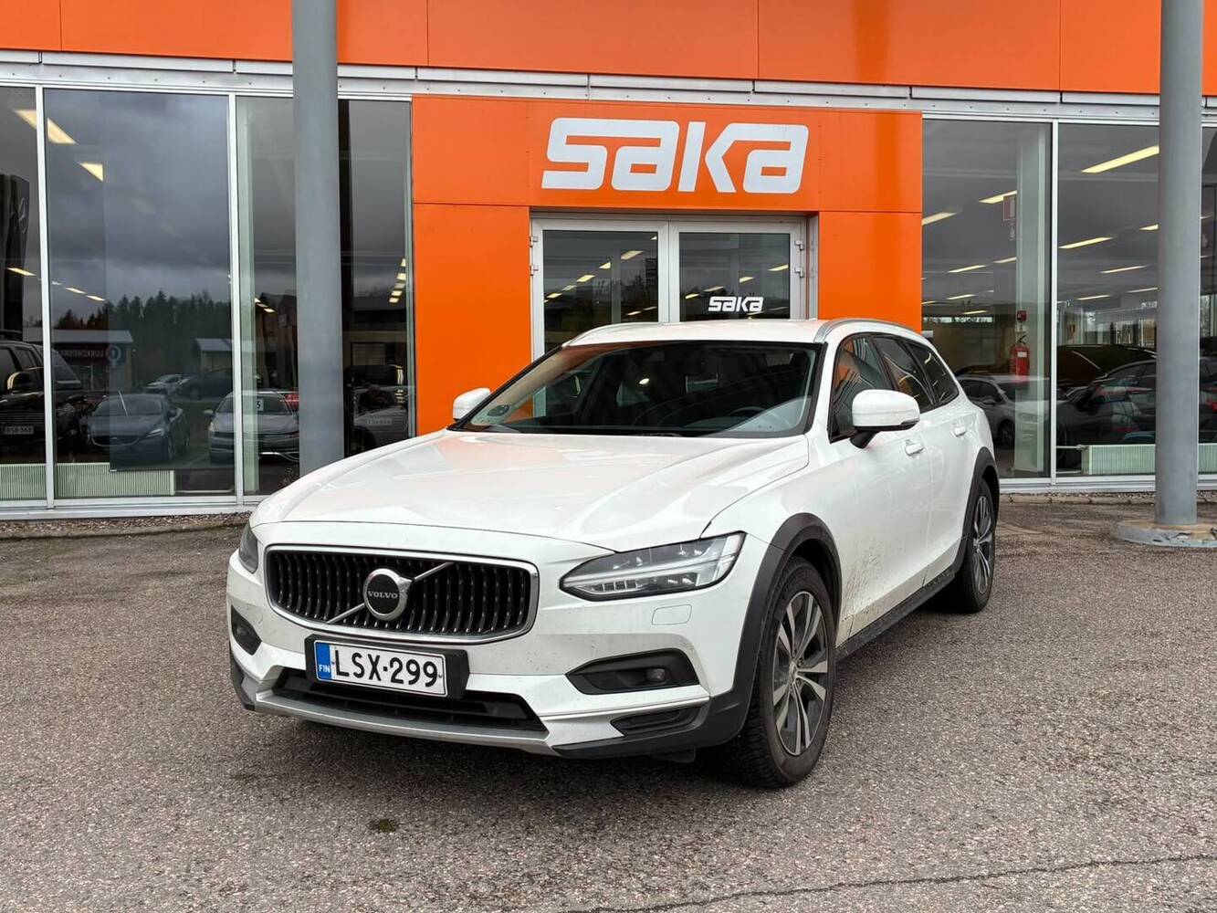 Volvo V90 Cross Country vaihtoauto