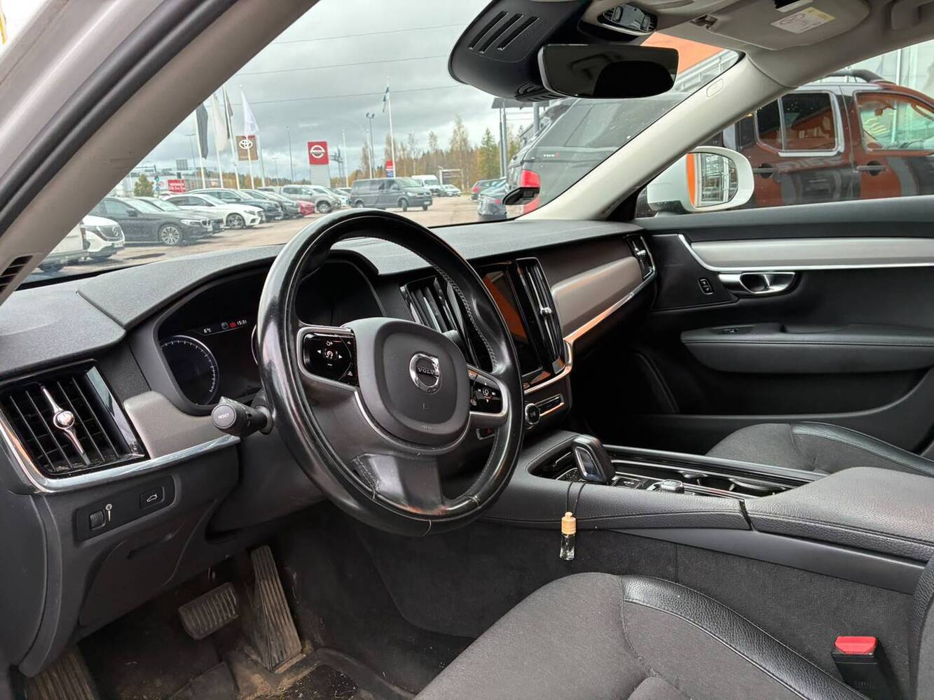 Volvo V90 Cross Country vaihtoauto