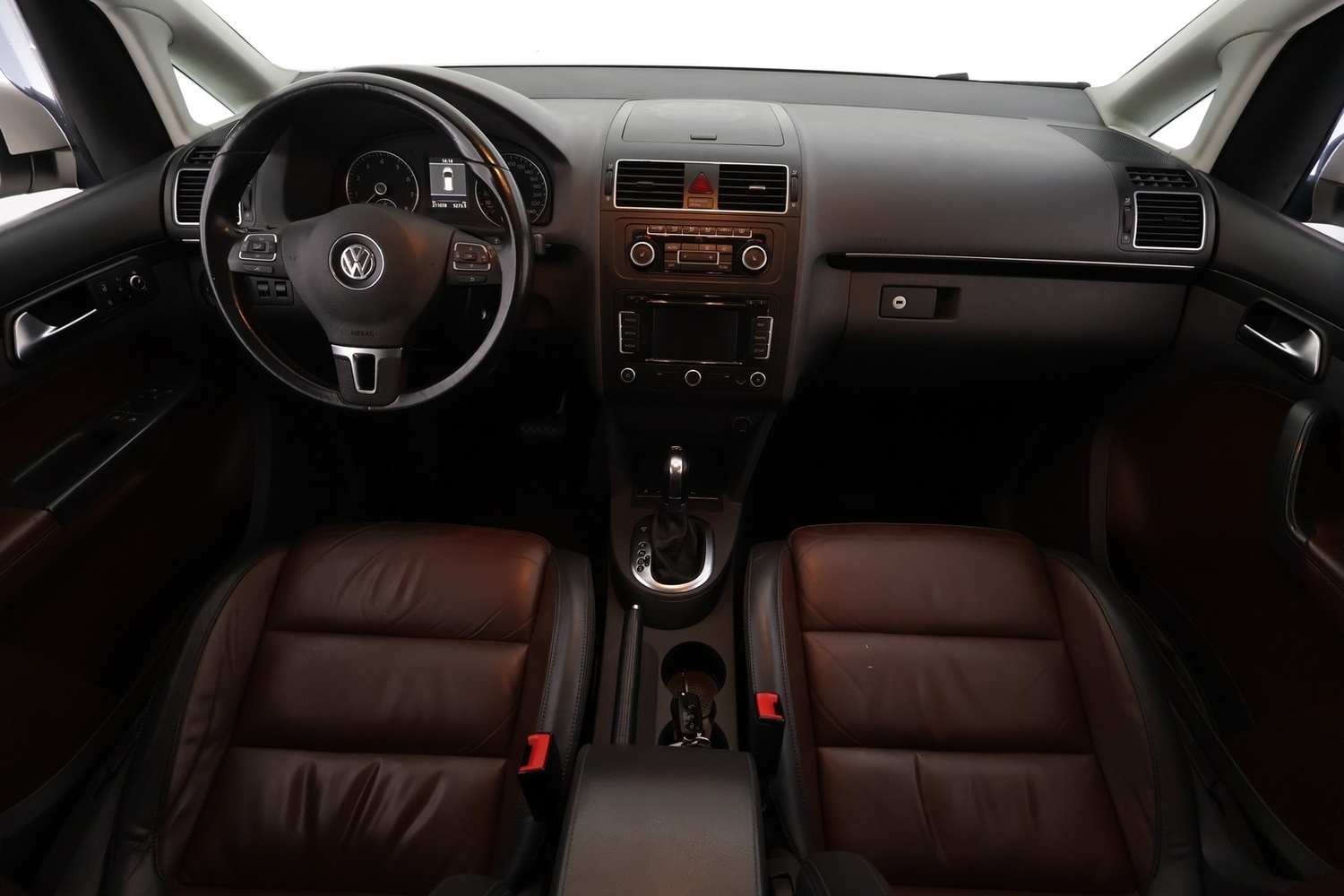 Volkswagen Touran vaihtoauto