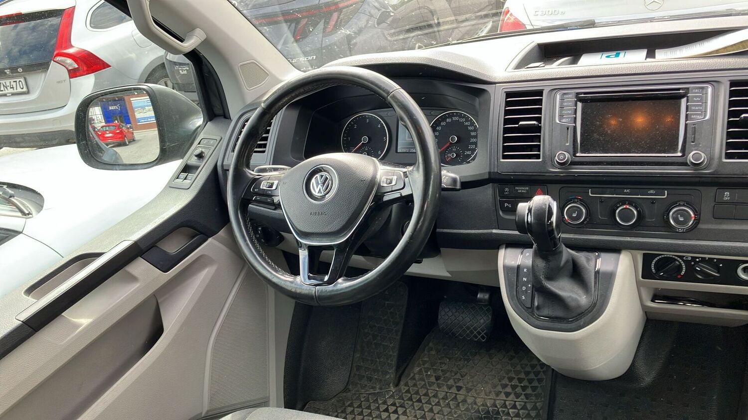 Volkswagen Transporter vaihtoauto