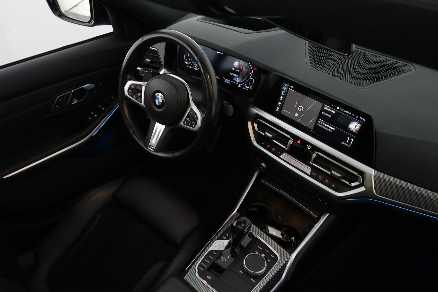 BMW 330 vaihtoauto
