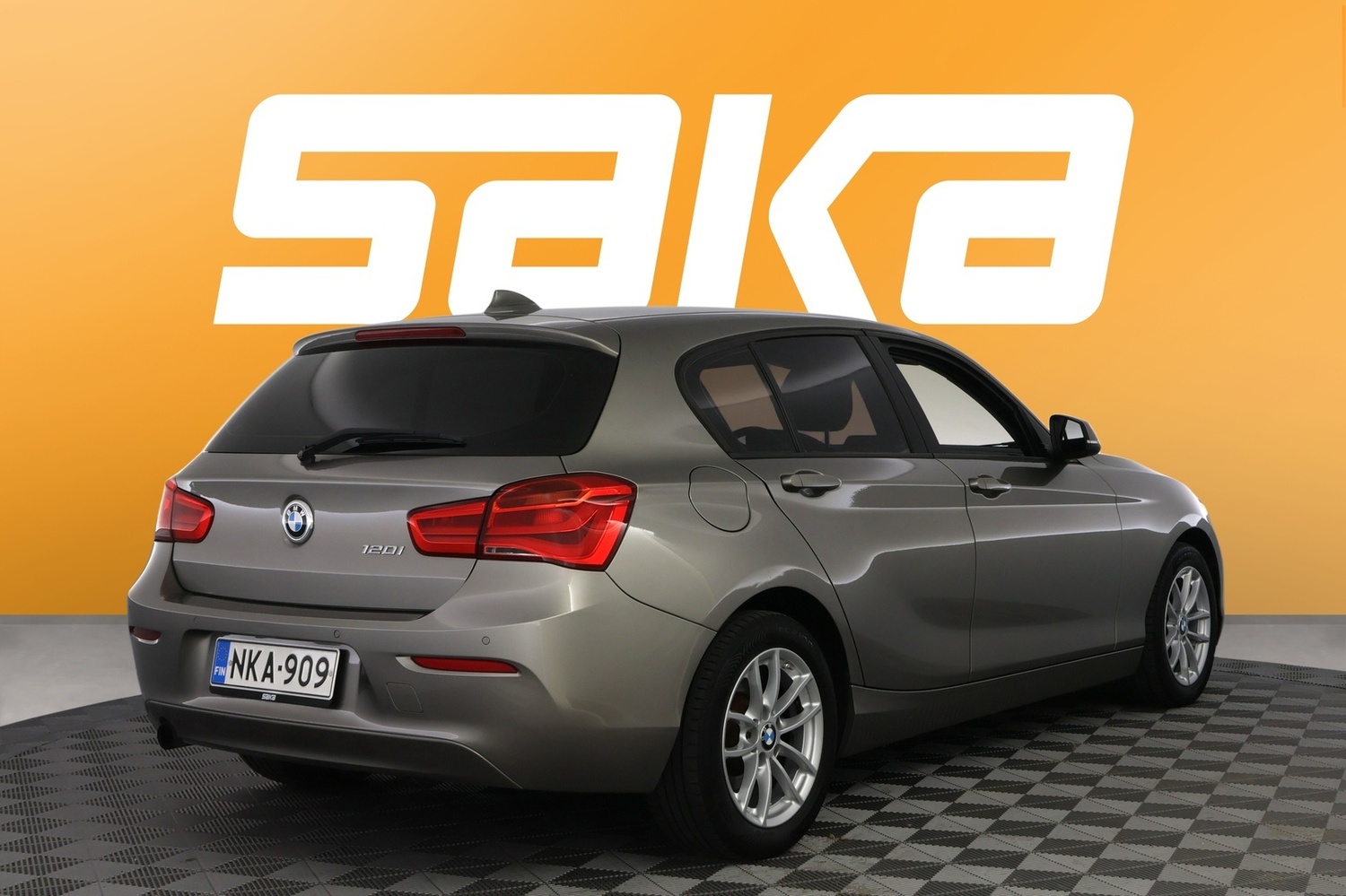 BMW 120 vaihtoauto