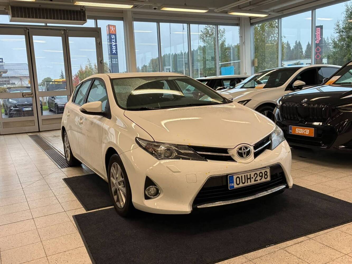 Toyota Auris vaihtoauto
