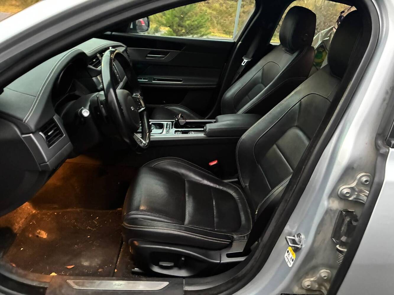 Jaguar XF vaihtoauto