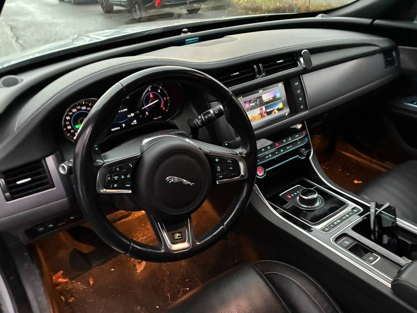 Jaguar XF vaihtoauto
