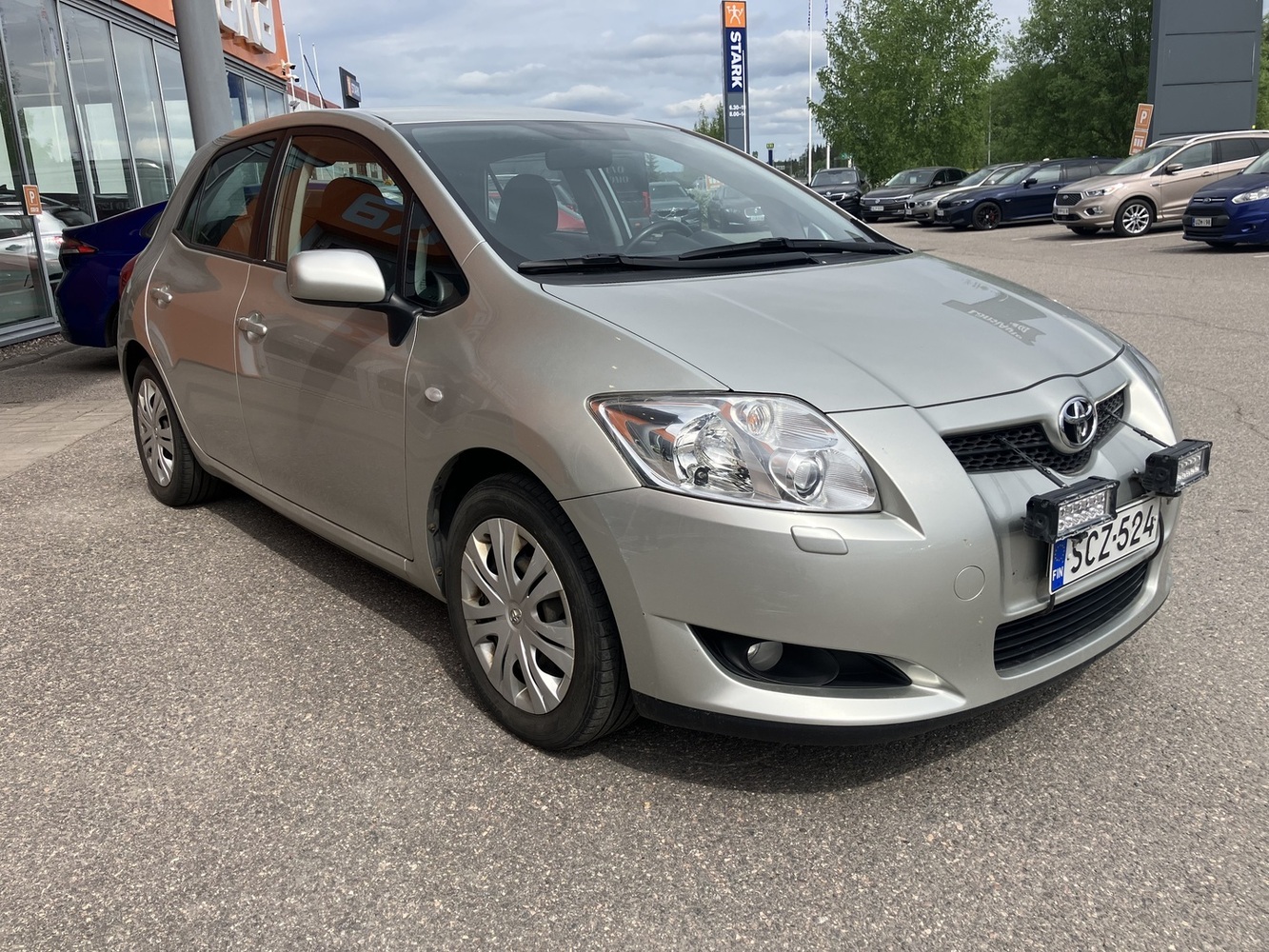 Toyota Auris vaihtoauto