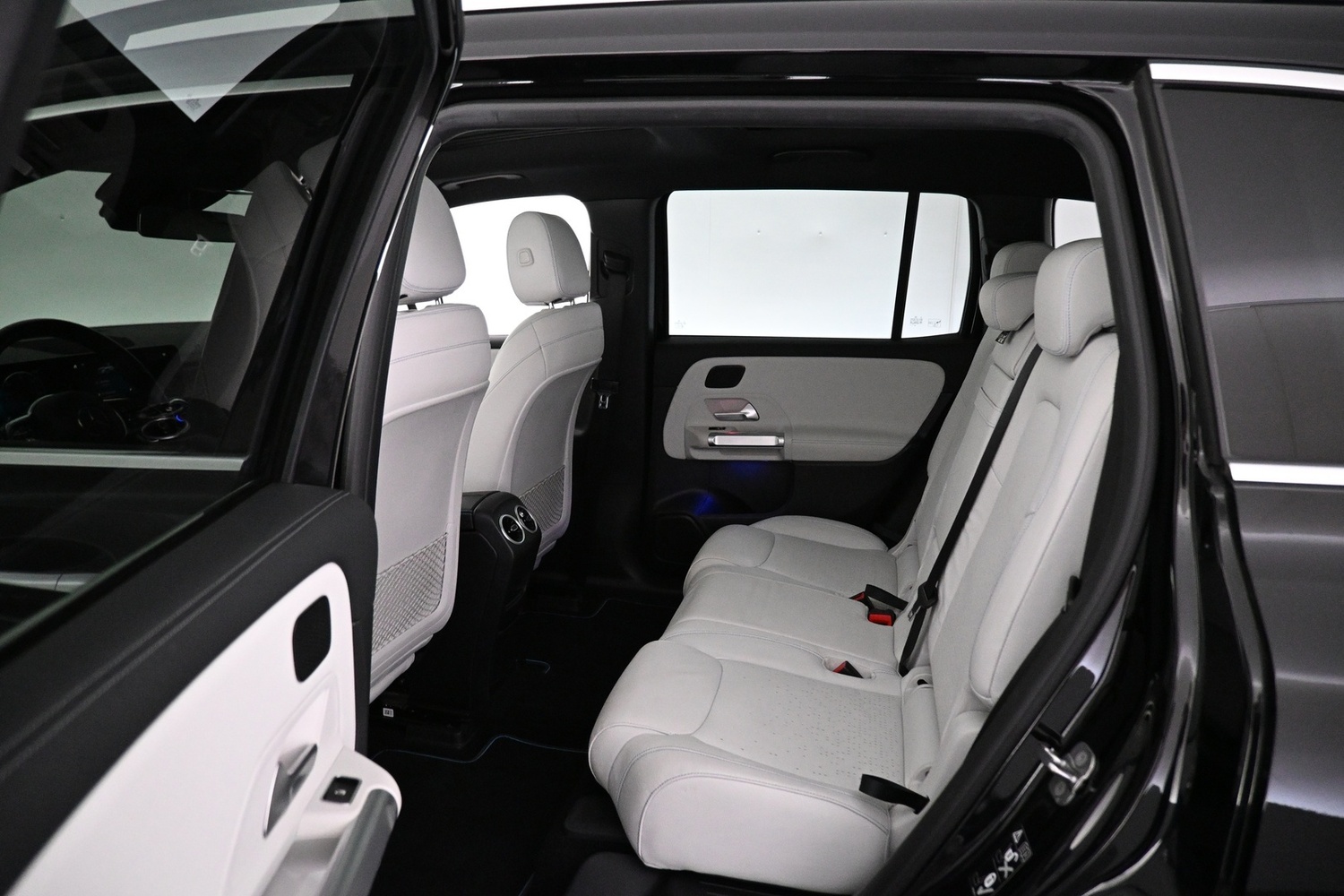 Mercedes-Benz EQB vaihtoauto