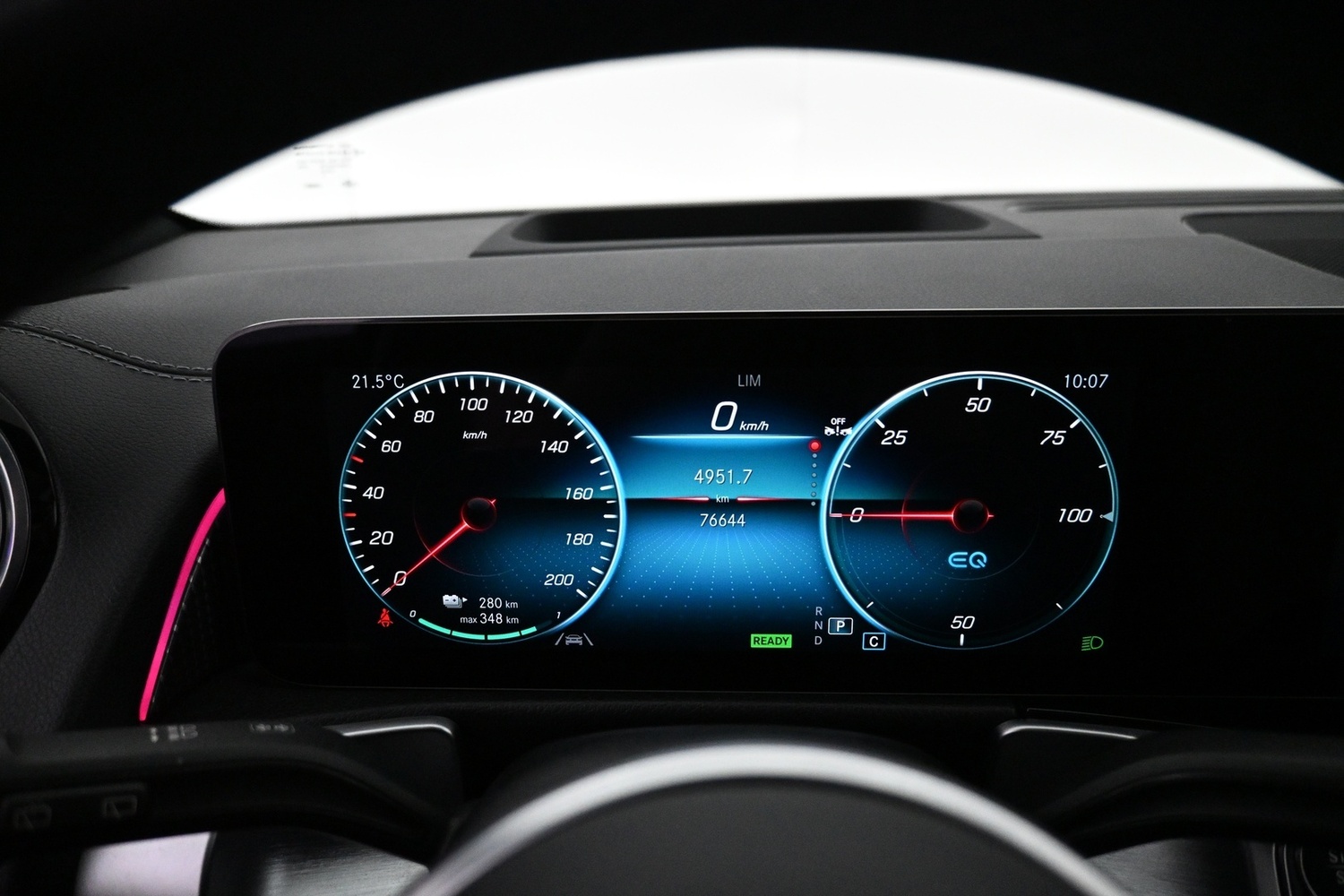 Mercedes-Benz EQB vaihtoauto