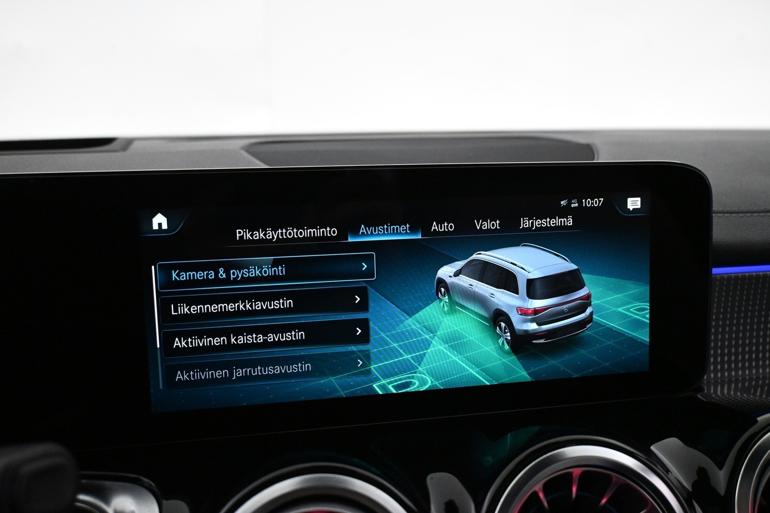 Mercedes-Benz EQB vaihtoauto